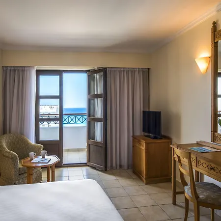 Hotel Canvas By Mitsis Petit Palais 4*