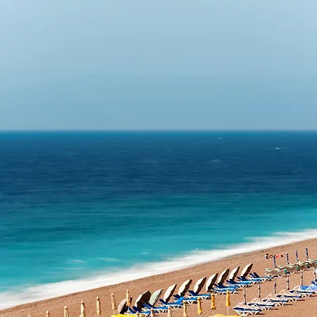 Otel Canvas By Mitsis Petit Palais 4*