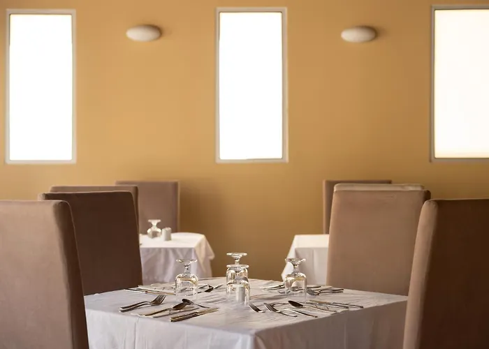 Canvas By Mitsis Petit Palais 4*