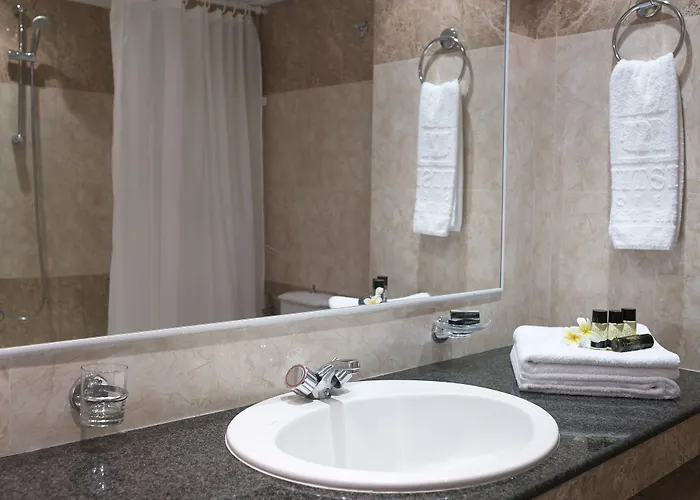 Canvas By Mitsis Petit Palais Szálloda