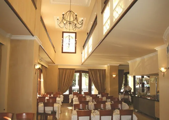 Canvas By Mitsis Petit Palais Szálloda