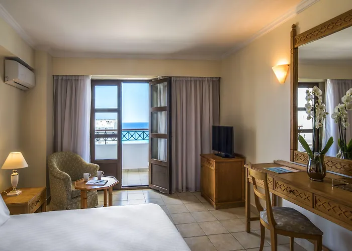 Otel Canvas By Mitsis Petit Palais 4*